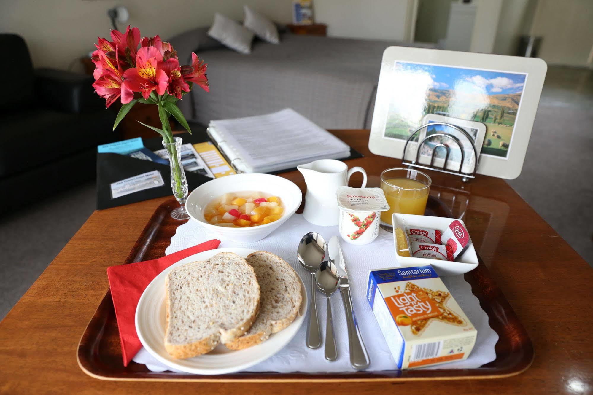 Aaa Thames Court Motel Oamaru Eksteriør billede