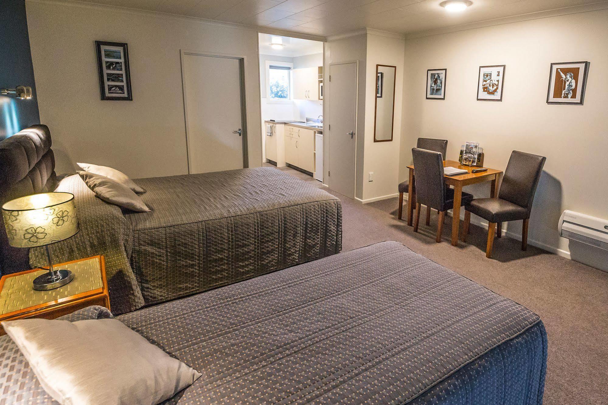 Aaa Thames Court Motel Oamaru Eksteriør billede