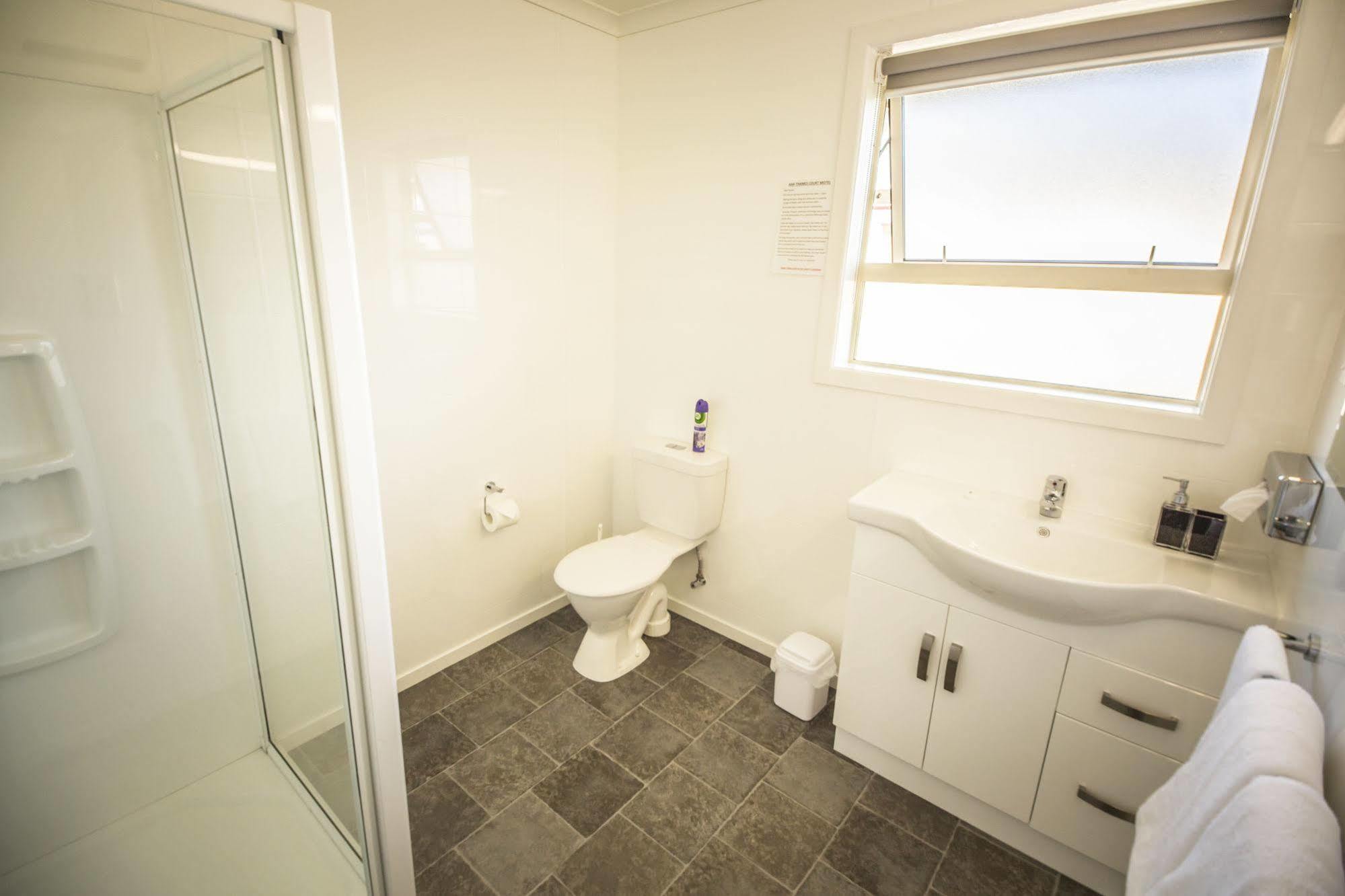 Aaa Thames Court Motel Oamaru Eksteriør billede