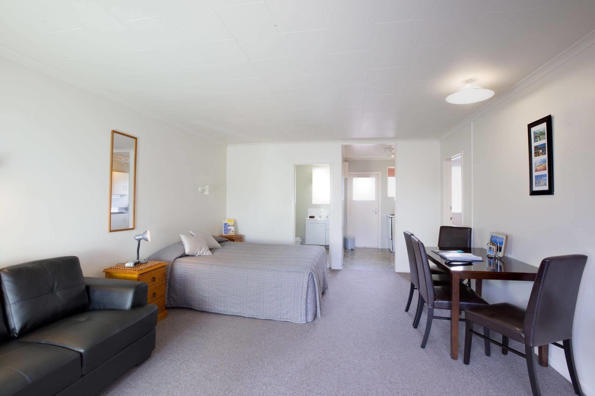 Aaa Thames Court Motel Oamaru Eksteriør billede