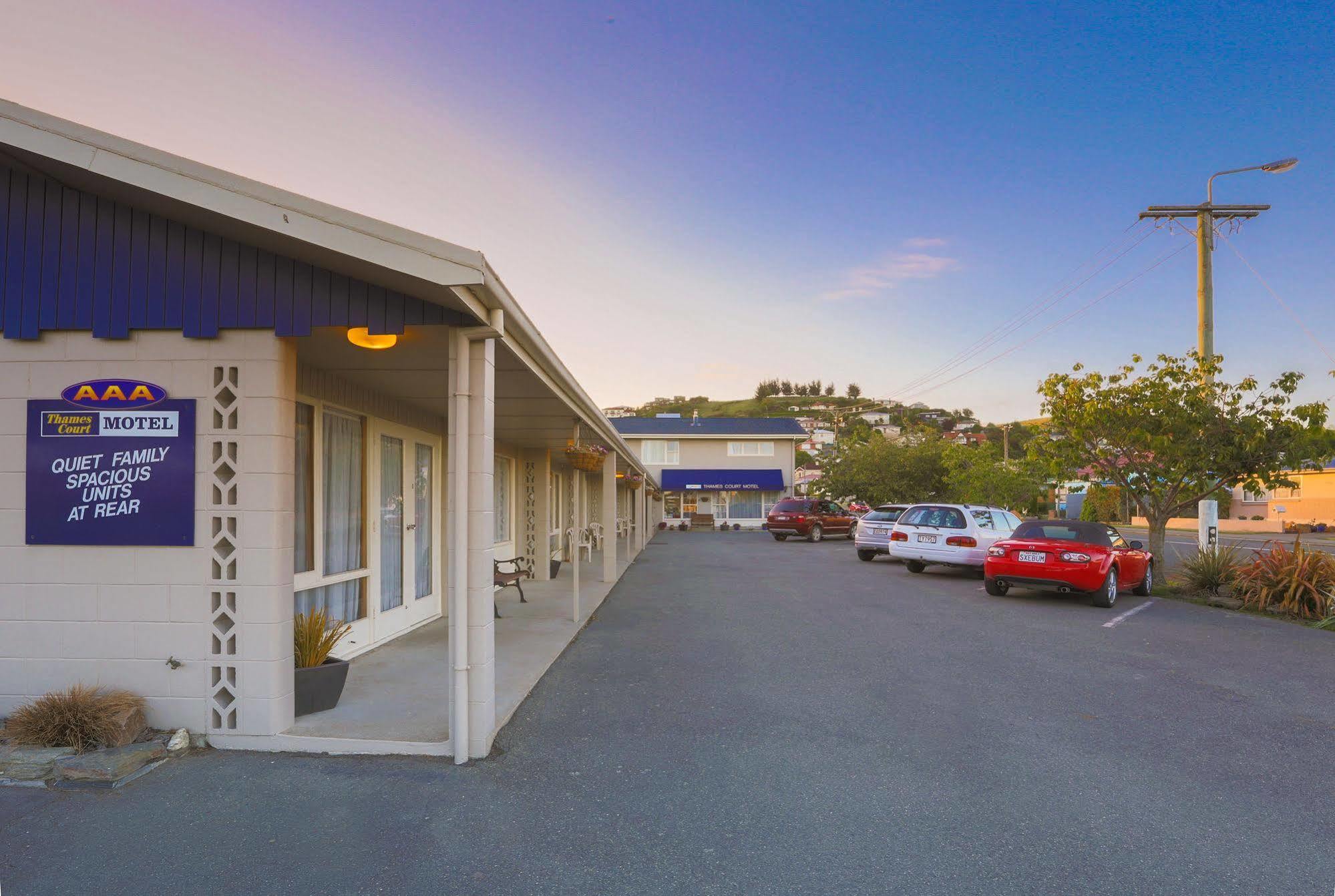 Aaa Thames Court Motel Oamaru Eksteriør billede