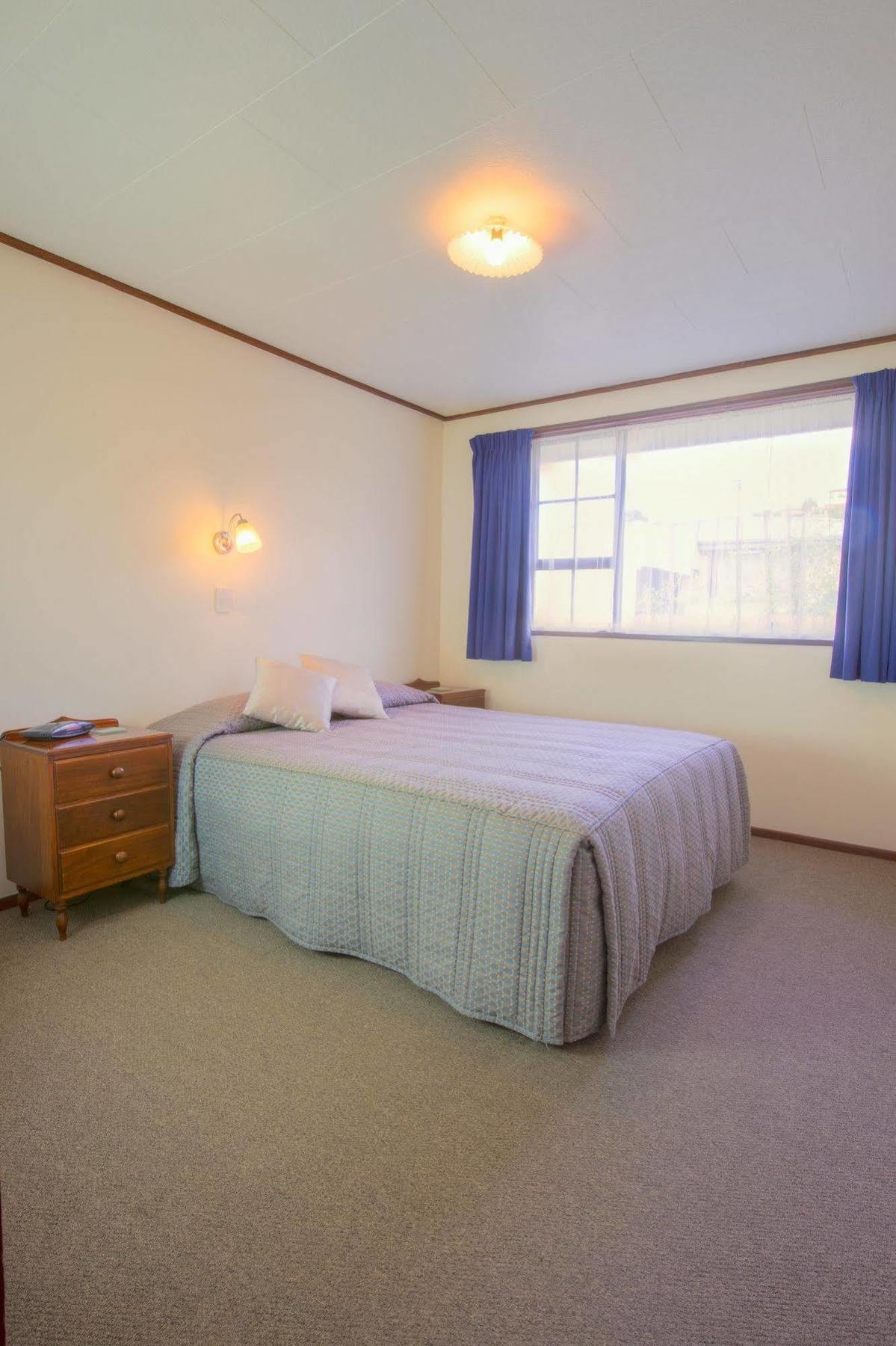 Aaa Thames Court Motel Oamaru Eksteriør billede
