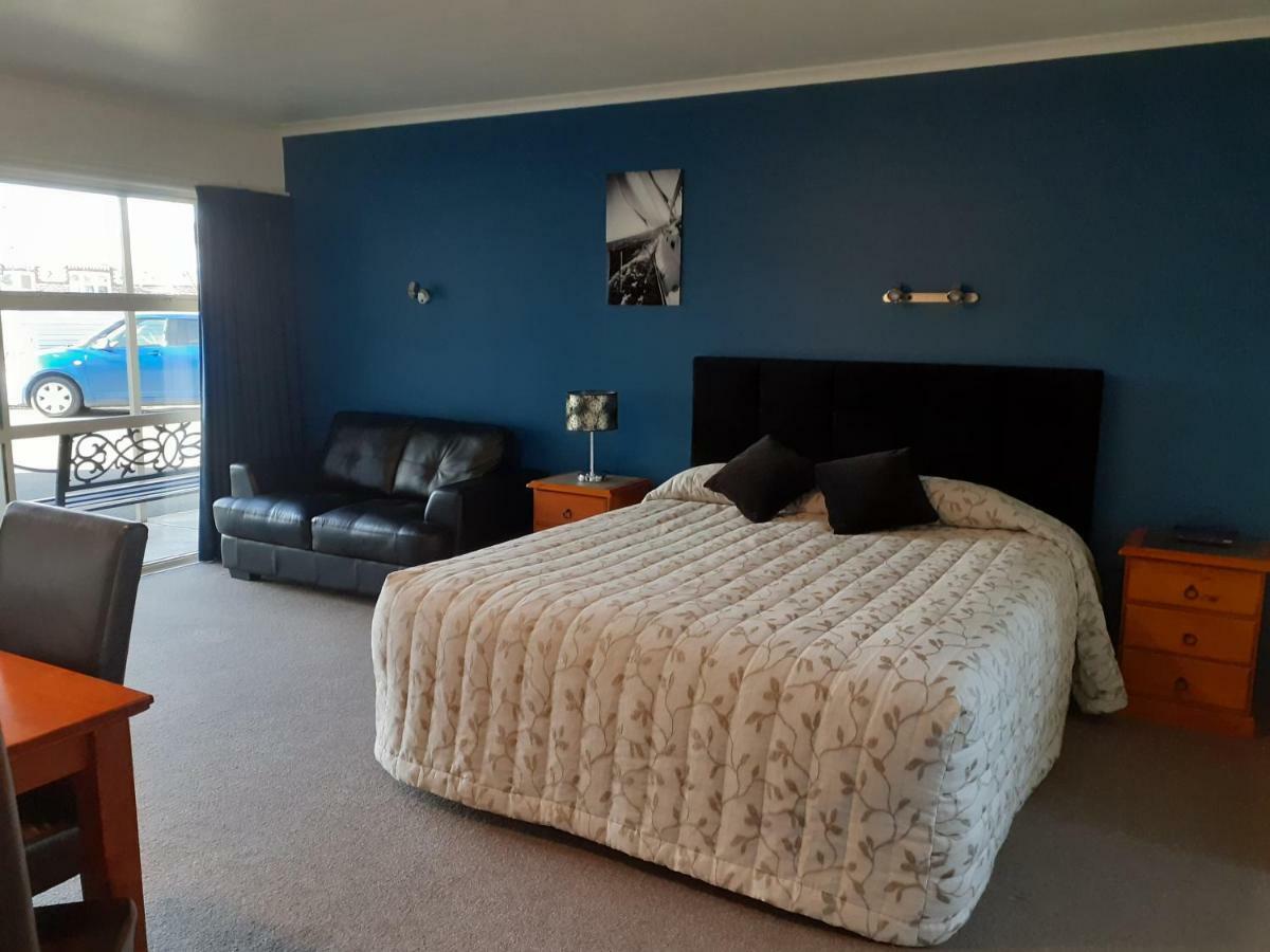 Aaa Thames Court Motel Oamaru Eksteriør billede